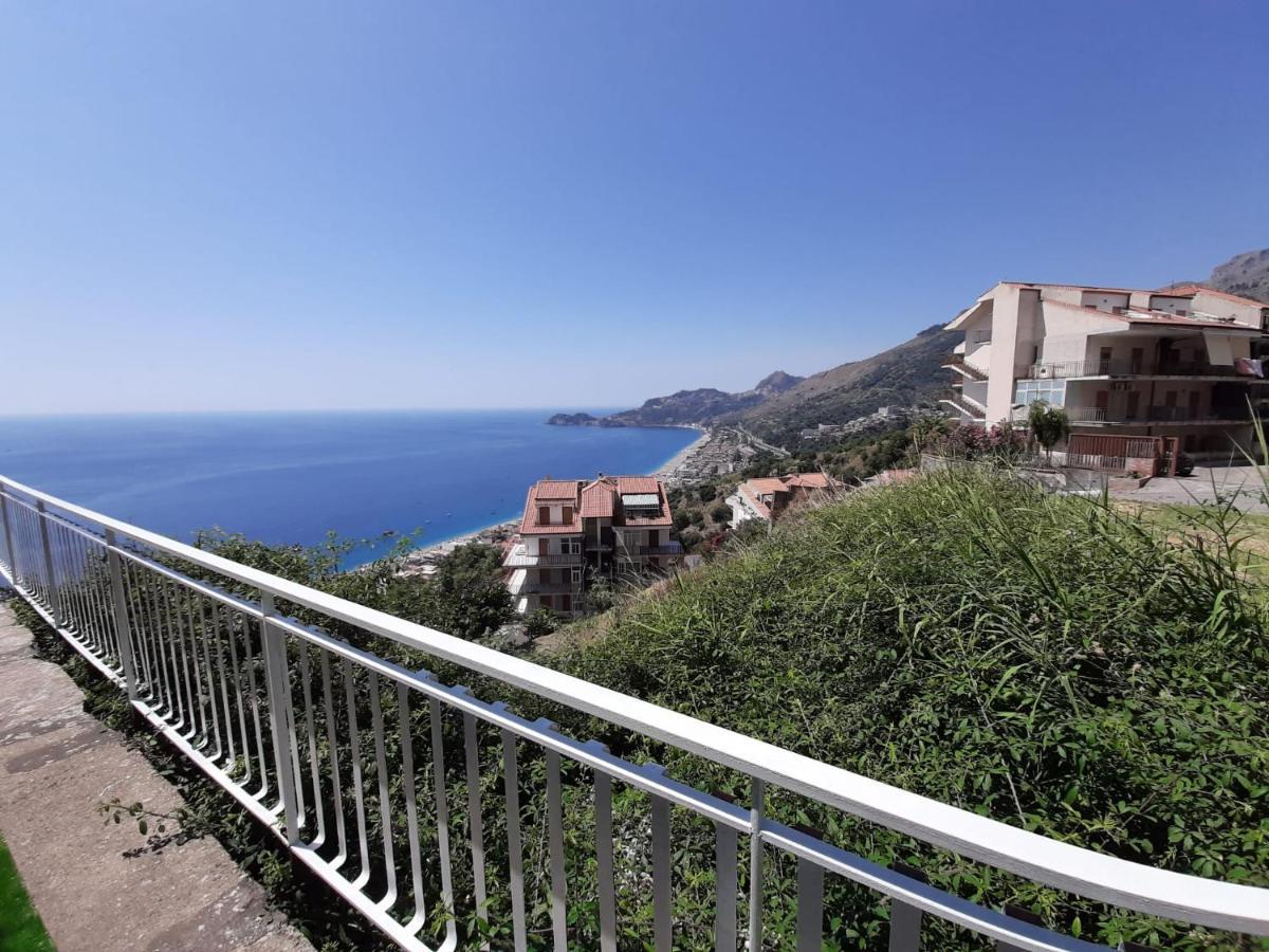 Ferienwohnung Nuova Casa Giulia Letojanni Exterior foto