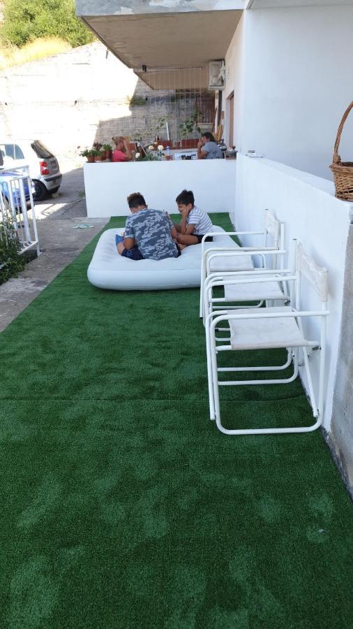 Ferienwohnung Nuova Casa Giulia Letojanni Exterior foto