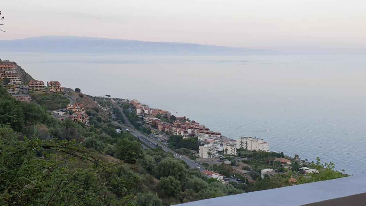 Ferienwohnung Nuova Casa Giulia Letojanni Exterior foto