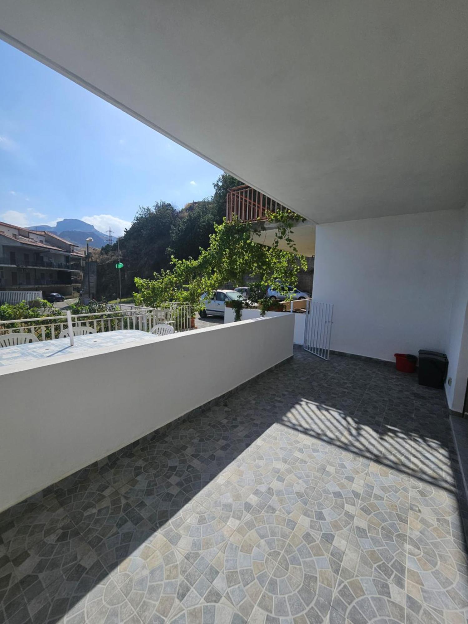 Ferienwohnung Nuova Casa Giulia Letojanni Exterior foto